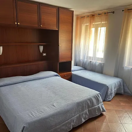فندق Citta Di Trieste 3*