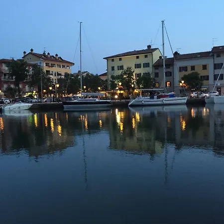 فندق Citta Di Trieste 3*
